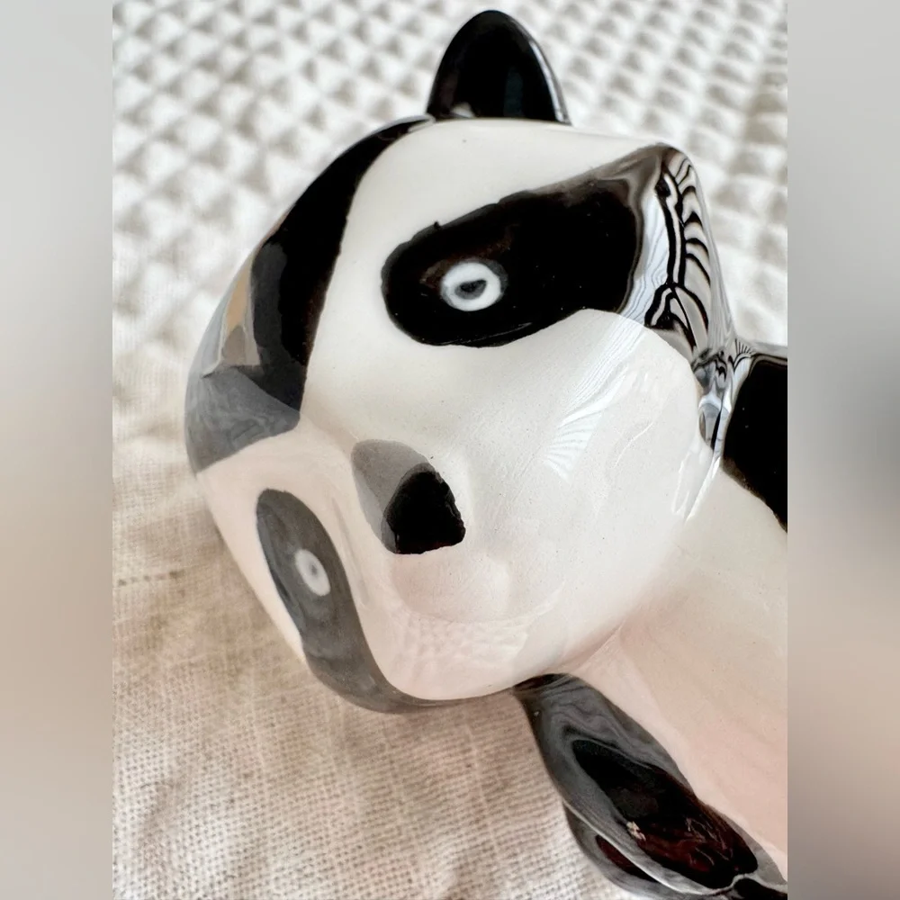 New Ceramic Raccoon Pen Holder Trinket Storage Planter Figurine Decoration 3.25”